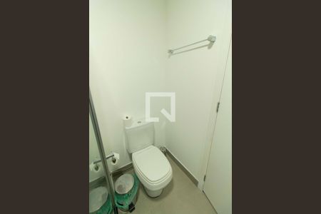 Banheiro de kitnet/studio para alugar com 0 quarto, 33m² em Vila Mariana, São Paulo