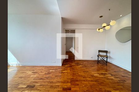 Sala de apartamento para alugar com 3 quartos, 87m² em Moema, São Paulo