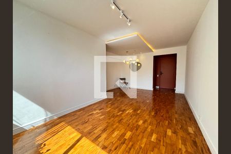 Sala de apartamento para alugar com 3 quartos, 87m² em Moema, São Paulo