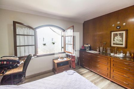 Suíte de casa de condomínio à venda com 3 quartos, 375m² em Alphaville Residencial Um, Barueri