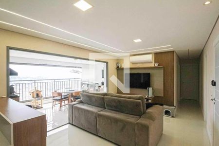 Sala de estar com vista para a cidade, móveis em madeira e ar condicionado. de apartamento à venda com 6 quartos, 121m² em Mooca, São Paulo