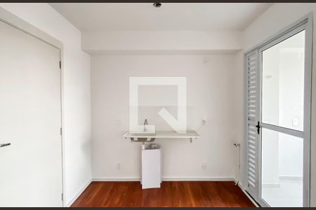Sala/cozinh de apartamento para alugar com 2 quartos, 29m² em Jardim Danfer, São Paulo