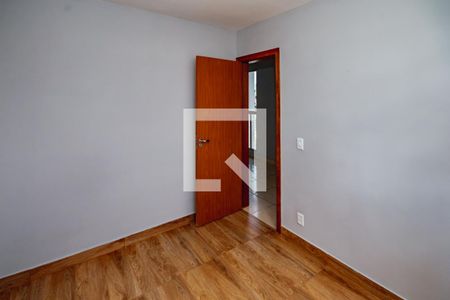 Quarto 1 de apartamento para alugar com 2 quartos, 60m² em Castelo, Belo Horizonte