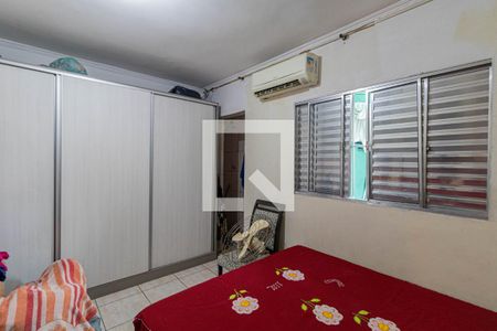 Quarto 1 de casa à venda com 2 quartos, 250m² em Cidade Antônio Estêvão de Carvalho, São Paulo