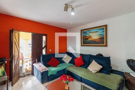 Sala de casa à venda com 2 quartos, 250m² em Cidade Antônio Estêvão de Carvalho, São Paulo