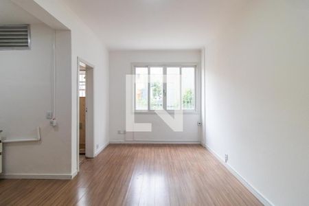 Sala/Quarto de apartamento para alugar com 1 quarto, 30m² em Azenha, Porto Alegre