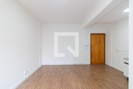 Sala/Quarto de apartamento para alugar com 1 quarto, 30m² em Azenha, Porto Alegre