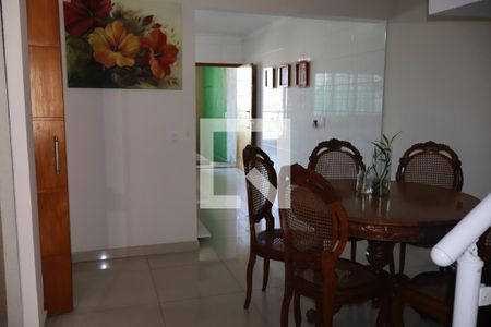 Sala de Jantar de casa para alugar com 2 quartos, 185m² em Jardim Santa Adelia, São Paulo
