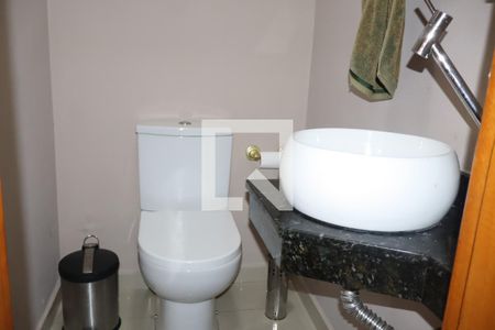 Lavabo de casa para alugar com 2 quartos, 185m² em Jardim Santa Adelia, São Paulo