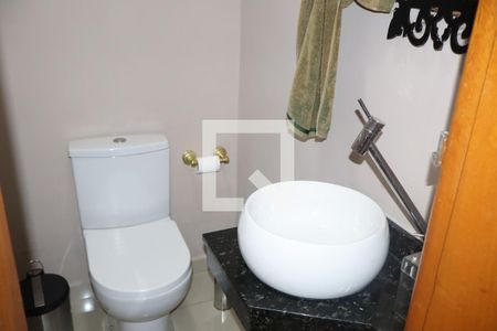Lavabo de casa para alugar com 2 quartos, 185m² em Jardim Santa Adelia, São Paulo