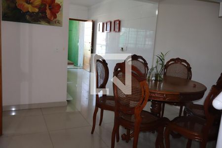 Sala de Jantar de casa para alugar com 2 quartos, 185m² em Jardim Santa Adelia, São Paulo