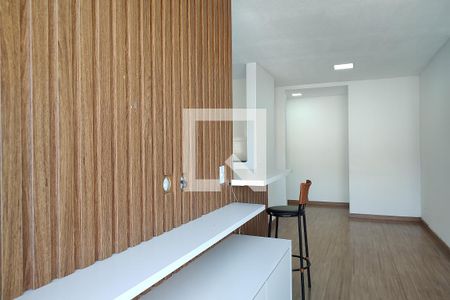 Sala de apartamento para alugar com 2 quartos, 60m² em Taquara, Rio de Janeiro