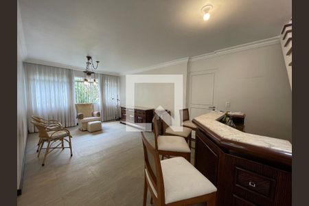 Sala de casa à venda com 5 quartos, 208m² em Vila Pirajussara, São Paulo