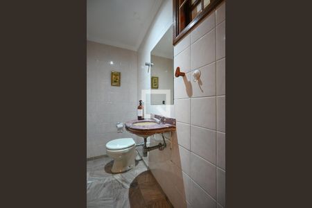Lavabo de casa para alugar com 3 quartos, 141m² em Jardim Lar Sao Paulo, São Paulo