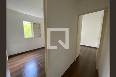 Corredor de apartamento para alugar com 2 quartos, 52m² em Jardim Arco-iris, Cotia