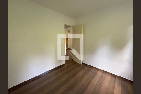 Quarto 1 de apartamento para alugar com 2 quartos, 52m² em Jardim Arco-iris, Cotia