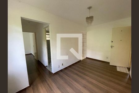 Apartamento para alugar com 2 quartos, 52m² em Jardim Arco-iris, Cotia