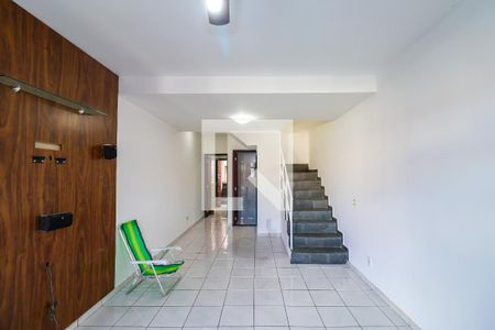 Casa à venda com 2 quartos, 88m² em Jardim Ana Maria, São Paulo