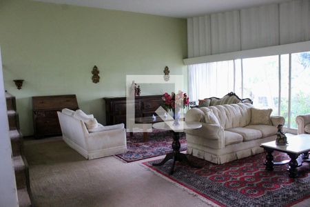 Casa para alugar com 5 quartos, 600m² em Pacaembu, São Paulo