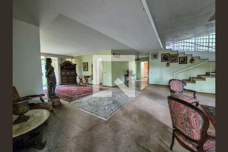 Casa para alugar com 5 quartos, 600m² em Pacaembu, São Paulo