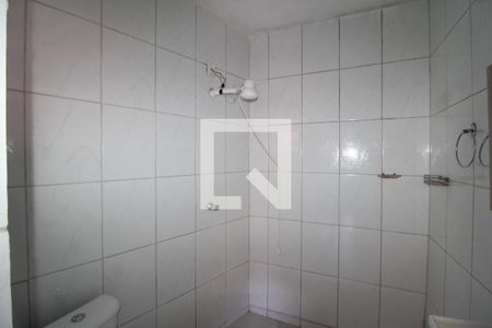 Banheiro de casa para alugar com 1 quarto, 60m² em Jardim Santa Cruz, São Paulo