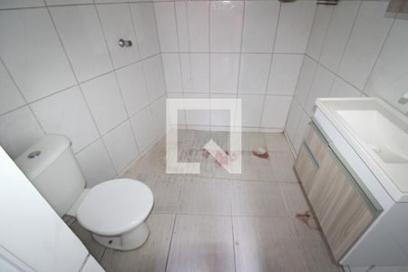 Banheiro de casa para alugar com 1 quarto, 60m² em Jardim Santa Cruz, São Paulo