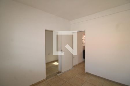 Quarto 1 de casa para alugar com 1 quarto, 50m² em Jardim Santa Cruz, São Paulo