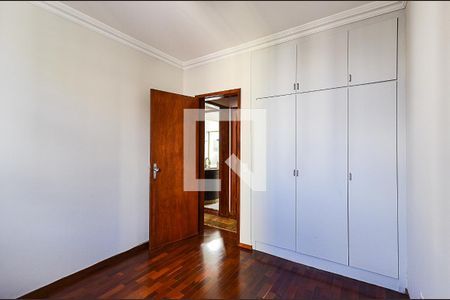 Quarto 1 de apartamento para alugar com 2 quartos, 75m² em Funcionários, Belo Horizonte