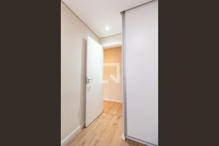 Quarto 1 de apartamento à venda com 2 quartos, 53m² em Jardim Dabril, São Paulo