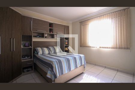 Quarto 2 de casa à venda com 4 quartos, 173m² em Vila Nova York, São Paulo