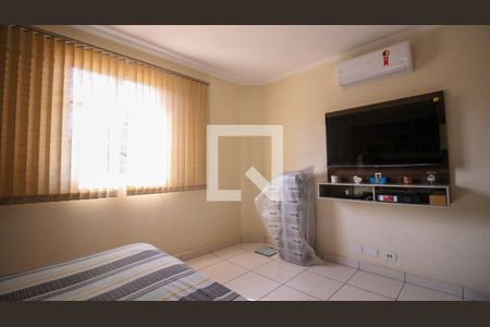 Quarto 2 de casa à venda com 4 quartos, 173m² em Vila Nova York, São Paulo