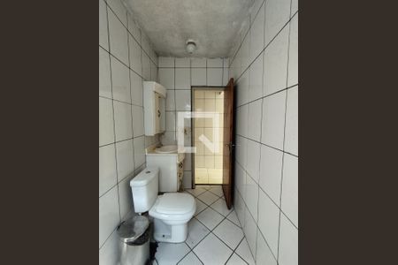 Banheiro - torneira de casa para alugar com 2 quartos, 120m² em Vila Brasilina, São Paulo