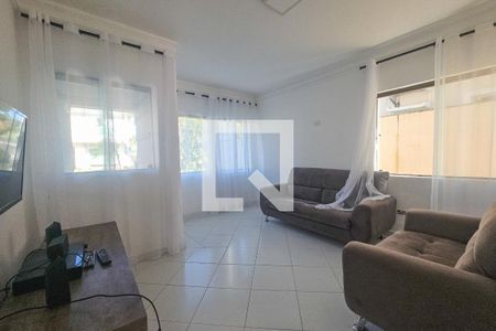 Apartamento para alugar com 5 quartos, 330m² em Balneario Praia do Pernambuco, Guarujá