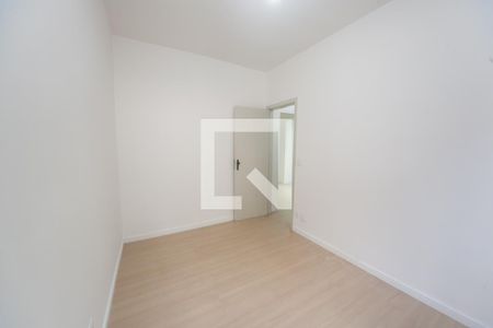 quarto 2 de apartamento para alugar com 2 quartos, 50m² em Buritis, Belo Horizonte