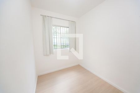 quarto 1 de apartamento para alugar com 2 quartos, 50m² em Buritis, Belo Horizonte