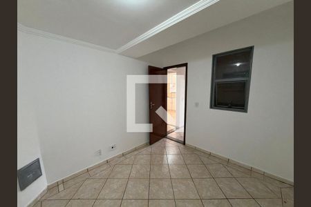 Quarto 01 de apartamento para alugar com 2 quartos, 60m² em Taguatinga Norte , Brasília