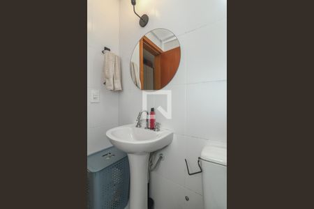 Banheiro da Suíte de apartamento para alugar com 2 quartos, 76m² em Chácara das Pedras, Porto Alegre