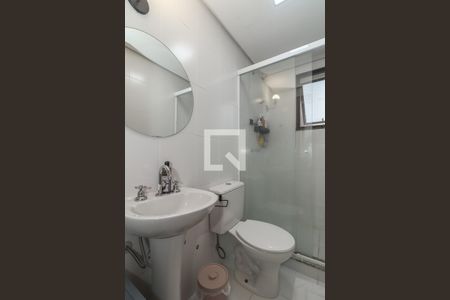 Banheiro da Suíte de apartamento para alugar com 2 quartos, 76m² em Chácara das Pedras, Porto Alegre