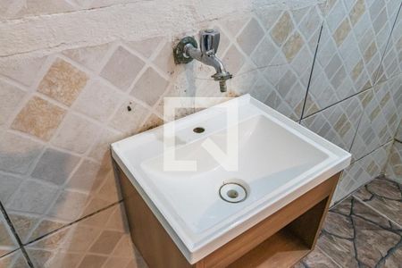 Banheiro de casa para alugar com 1 quarto, 35m² em Jardim Silveira, Barueri