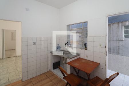 Cozinha casa 1 de casa para alugar com 2 quartos, 110m² em Vila Gustavo, São Paulo