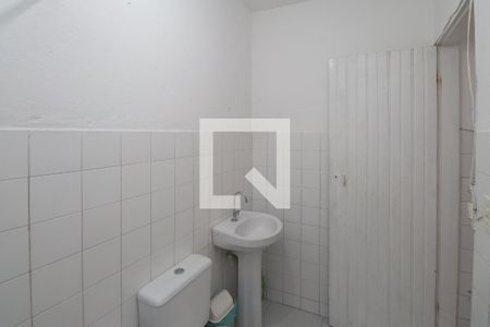Banheiro de casa para alugar com 2 quartos, 110m² em Vila Gustavo, São Paulo