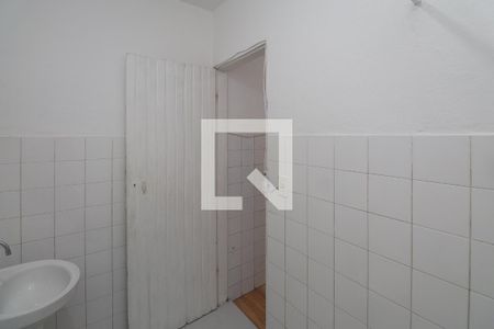 Banheiro de casa para alugar com 2 quartos, 110m² em Vila Gustavo, São Paulo