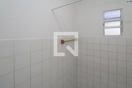 Banheiro de casa para alugar com 2 quartos, 110m² em Vila Gustavo, São Paulo