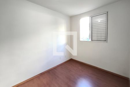 Quarto 1 de apartamento para alugar com 2 quartos, 45m² em Vila Carminha, Campinas
