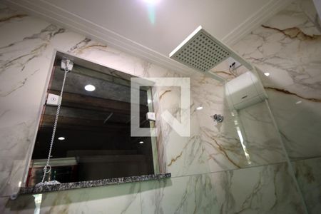 Banheiro de kitnet/studio para alugar com 1 quarto, 70m² em Irajá, Rio de Janeiro