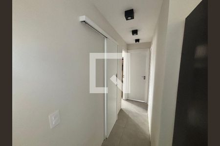 Corredor de apartamento à venda com 3 quartos, 80m² em Chácara Seis de Outubro, São Paulo