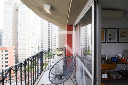 Varanda de apartamento à venda com 2 quartos, 84m² em Itaim Bibi, São Paulo