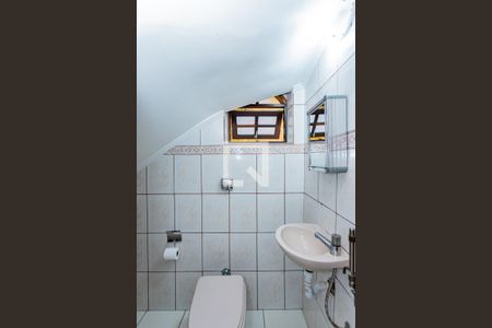 Lavabo de casa para alugar com 3 quartos, 157m² em Vila Cruz das Almas, São Paulo