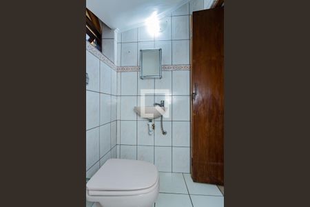 Lavabo de casa para alugar com 3 quartos, 157m² em Vila Cruz das Almas, São Paulo