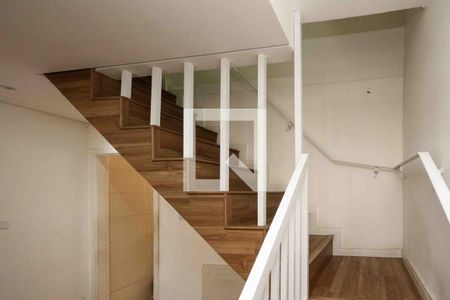 escada de casa à venda com 2 quartos, 123m² em Parque São Lucas, São Paulo